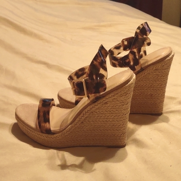 𝅺JUSTFAB Leopard print Wedges Size 7 NIB - Picture 6 of 7
